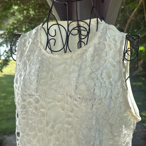 Charming Charlie sleeveless lace/crocheted knit tank - Picture 2 of 4